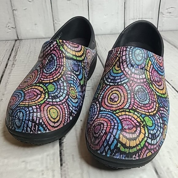 Crocs Neria Pro II Womens Size 8 Rubber Slip On Nursing Work Clogs Shoes Black - Picture 2 of 12